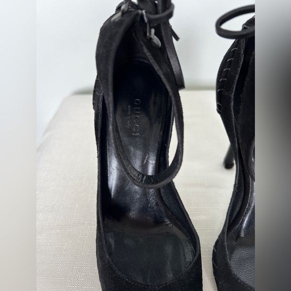 Gucci Suede and Leather Stitch D’Orsay Pumps - Picture 4 of 9